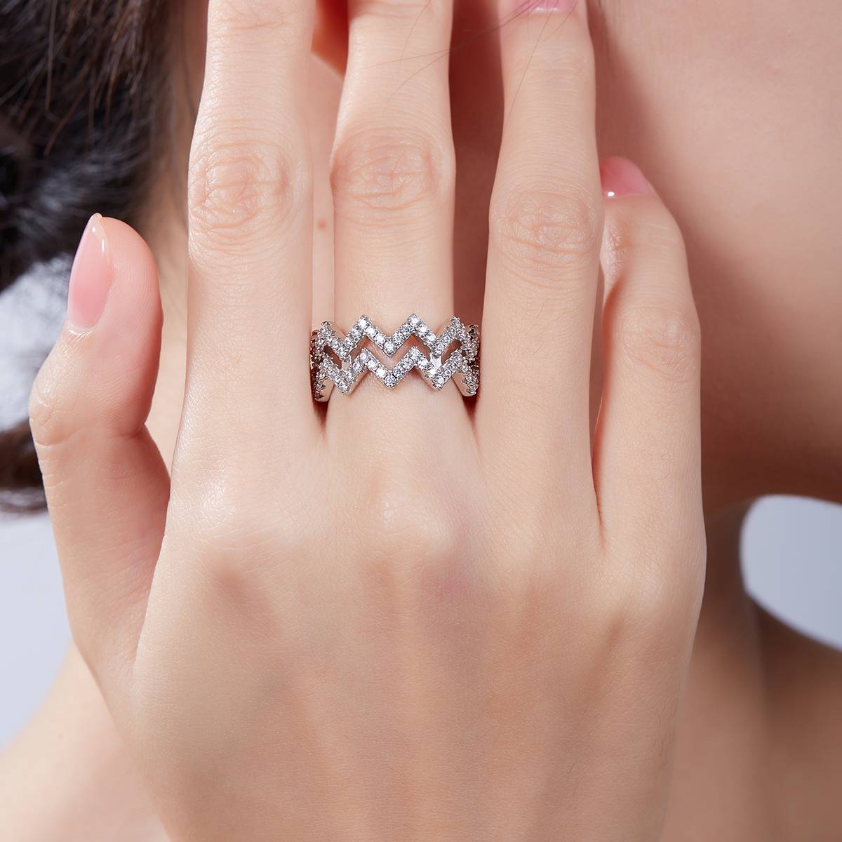 Z-shaped ring S925 silver plated platinum Moissanite cherry stone